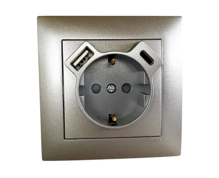 Розетка 2P+E 230V/16A з зар.прист. USB тип A+C Efapel Logus металік алюмін.