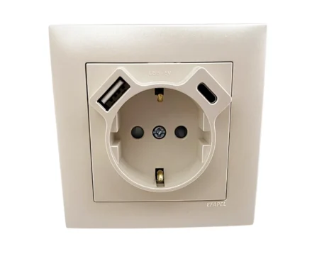 Розетка 2P+E 230V/16A з зар.прист. USB тип A+C Efapel Logus металік перламут.