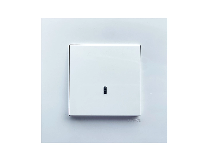 4601212 SBM Вимикач 1кл. з підсв. EFAPEL QUADRO 10АХ, 250V, білий матовий