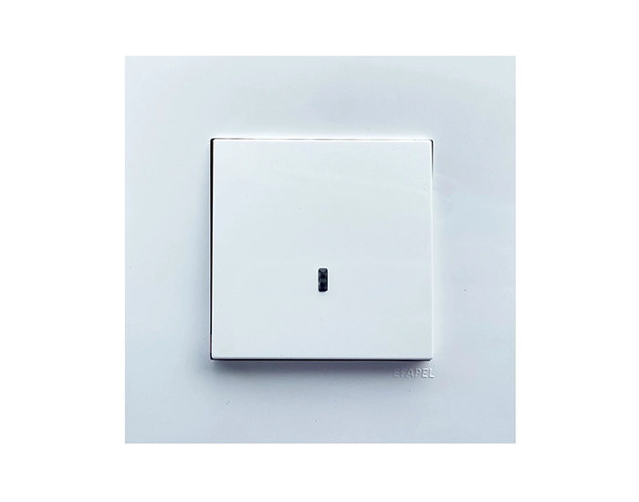 4601212 SBR Вимикач 1кл. з підсв. EFAPEL QUADRO 10АХ, 250V, білий глянцевий