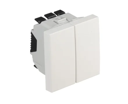 Вимикач 2кл. перехр. EFAPEL QUADRO 10АХ, 250V білий глянцевий