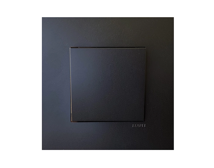 4605112 SPM Вимикач 1кл. перехр. EFAPEL QUADRO 10АХ, 250V, чорний матовий