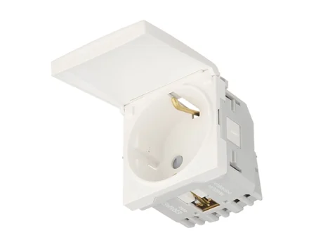 Розетка 1-на з криш. з з/к, ШУКО EFAPEL QUADRO 16А, 250V білий матовий