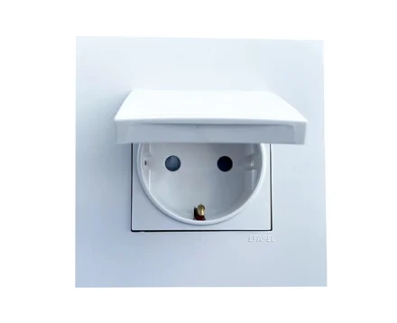 Розетка 1-на з кришк. з з/к, ШУКО EFAPEL QUADRO 16А, 250V білий глянцевий
