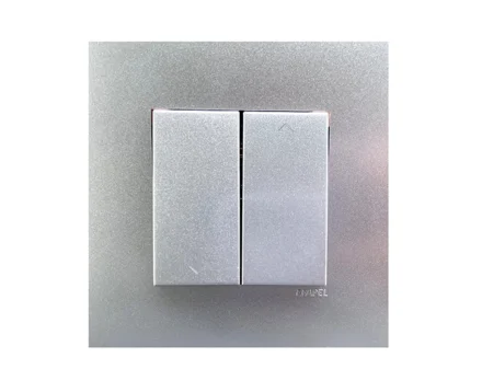 Вимикач жалюзі EFAPEL QUADRO алюміній