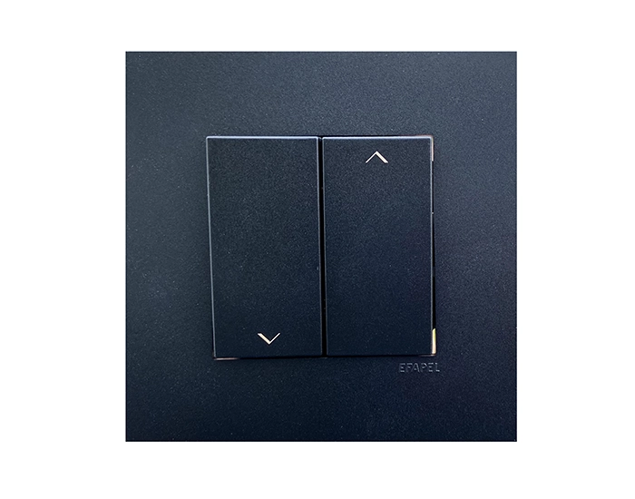 4628112 SPM Вимикач жалюзі EFAPEL QUADRO чорний матовий