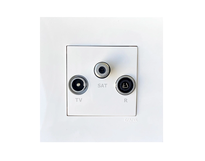 4654312 SBR Розетка TV кінцева TV-R-SAT EFAPEL QUADRO білий глянцевий