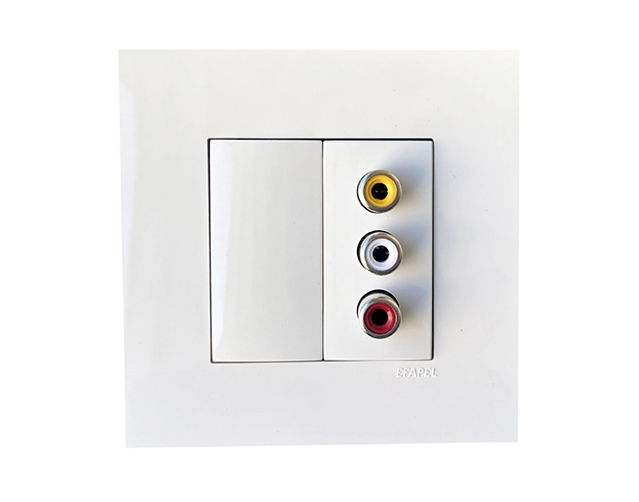 4658012 SBM Розетка аудіо RCAx3 EFAPEL QUADRO білий матовий