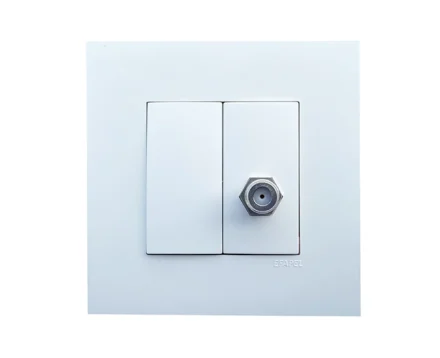 Розетка TV базова EFAPEL QUADRO тип F білий глянцевий