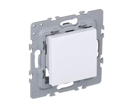 Вимикач 1кл. сход. EFAPEL Latina 10АХ, 250V білий глянцевий