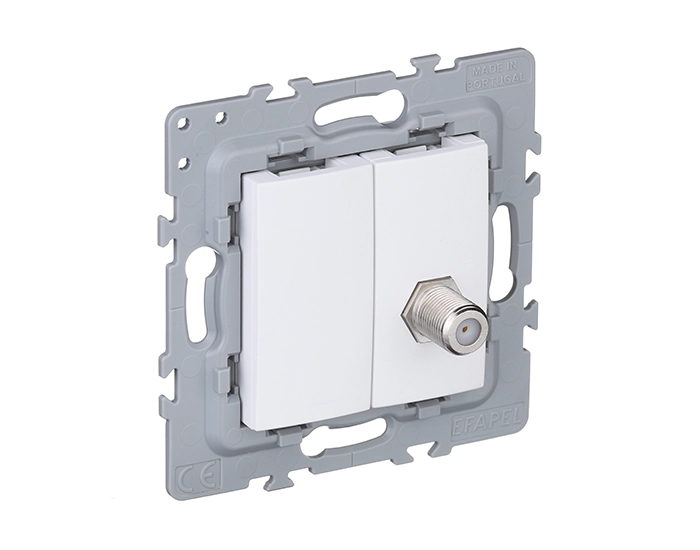 4797912 SBM Розетка TV базова EFAPEL Latina тип F білий матовий