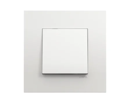 Вимикач 1кл. 10АХ, 250V, EFAPEL QUADRO білий матовий