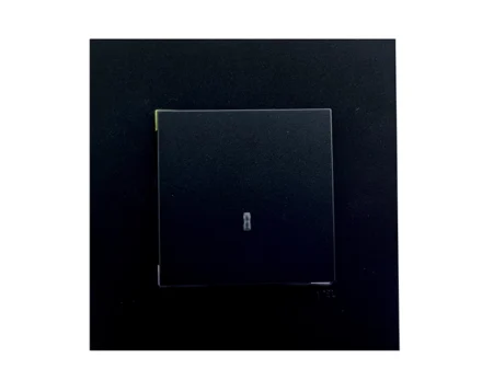 Вимикач 1кл. з підсв. EFAPEL QUADRO 10АХ, 250V, чорний матовий