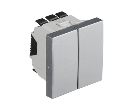 Вимикач 2кл. перехр. EFAPEL QUADRO 10АХ, 250V алюміній