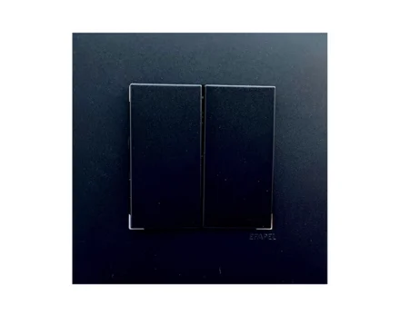 Вимикач 2кл. сход. EFAPEL QUADRO 10АХ, 250V, чорний матовий