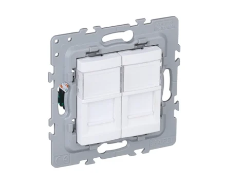 Розетка 2-на PC EFAPEL Latina RJ45 5e білий матовий